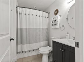 40 Catherine B, Boston MA 02131