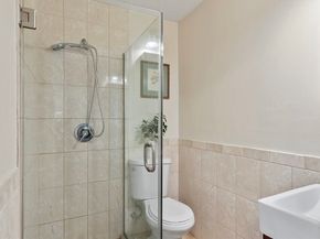 2 Lions Ln 2, Salem MA 01970