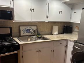 7 Lee Street 1, Marblehead MA 01945