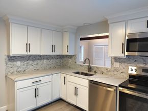 3 Stone Hill Ter, Walpole MA 02081