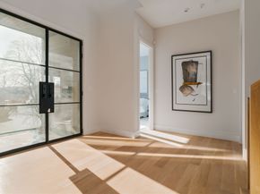 25 White Ave, Newton MA 02459