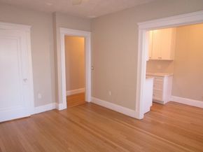 122 Riverway 5, Boston MA 02215
