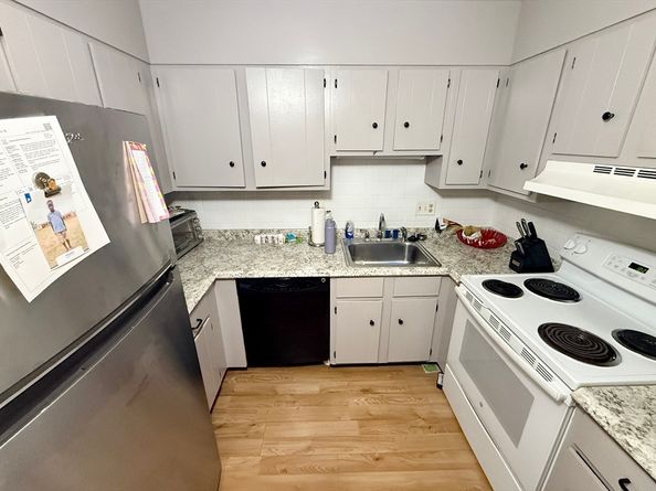 10 Williams St 34, Watertown MA 02472