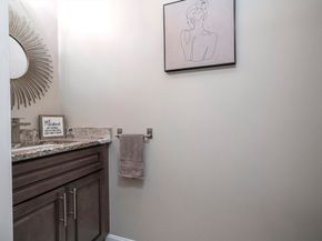 16 Farnum St, Uxbridge MA 01569