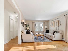 176 Bay State Rd, Melrose MA 02176