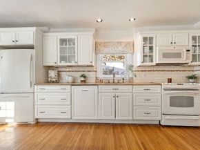 176 Bay State Rd, Melrose MA 02176