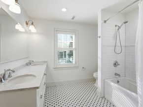 10 Sheffield West, Winchester MA 01890