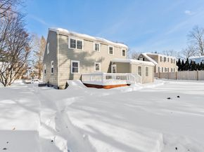 9 Pearl St, Walpole MA 02081
