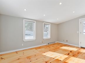 9 Pearl St, Walpole MA 02081