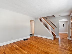 9 Pearl St, Walpole MA 02081