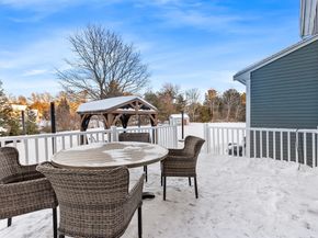 8 Stouffer Circle, Andover MA 01810