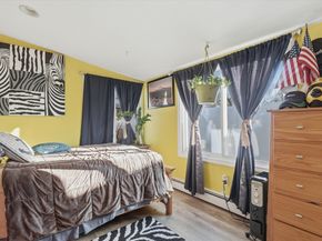 14 Ridgefield Dr, Framingham MA 01701