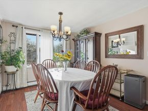 14 Ridgefield Dr, Framingham MA 01701