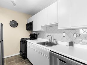 8 Whittier 18A, Boston MA 02114