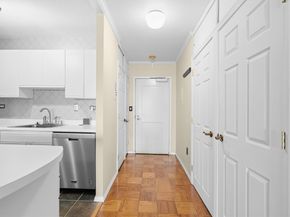 8 Whittier 18A, Boston MA 02114