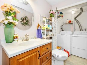 25 Meadow Pond Dr J, Leominster MA 01453