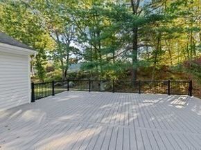 39 Canavan Dr, Braintree MA 02184