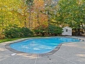 39 Canavan Dr, Braintree MA 02184