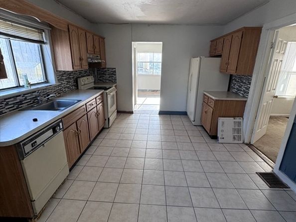 20 Buckminster St, Framingham MA 01702