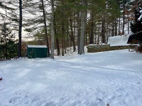 19 Arnold Rd, Sturbridge MA 01518