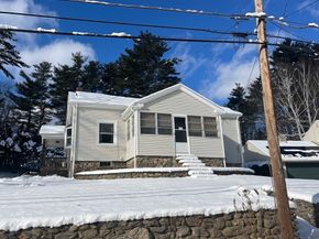 19 Arnold Rd, Sturbridge MA 01518