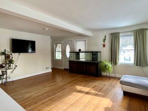 19 Arnold Rd, Sturbridge MA 01518