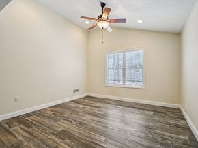 16 Rockingham Drive 131, Tewksbury MA 01876