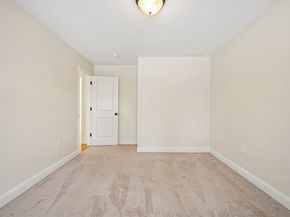 16 Rockingham Drive 131, Tewksbury MA 01876