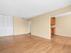 18 Shrewsbury Green Dr I, Shrewsbury MA 01545