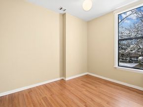 18 Shrewsbury Green Dr I, Shrewsbury MA 01545