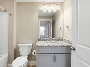 20 Daisy Ln, Plymouth MA 02360