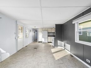 261 Newbury 72C, Peabody MA 01960