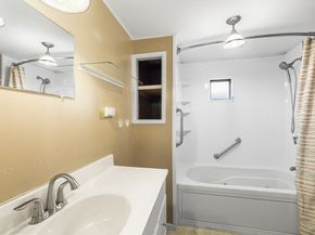 261 Newbury 72C, Peabody MA 01960