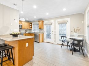 70 Sylvan St 70, Melrose MA 02176