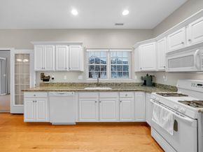 11 Summerfield Drive 11, Uxbridge MA 01569