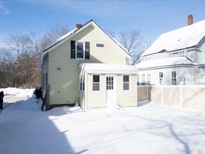 31 Webster St, Winchendon MA 01475