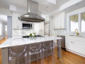 110 Avalon Road, Newton MA 02468