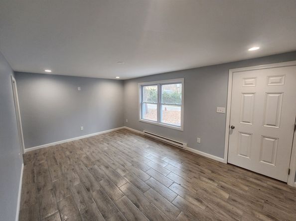 56 Brattle St, Athol MA 01331