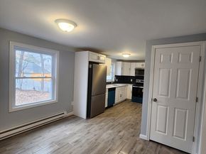 56 Brattle St, Athol MA 01331