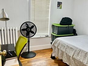 15 Waverly Ave, Everett MA 02149