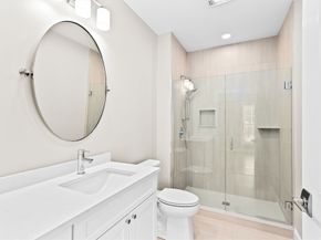 485 Blue Hills Parkway 27, Milton MA 02186