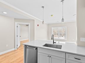 485 Blue Hills Parkway 27, Milton MA 02186