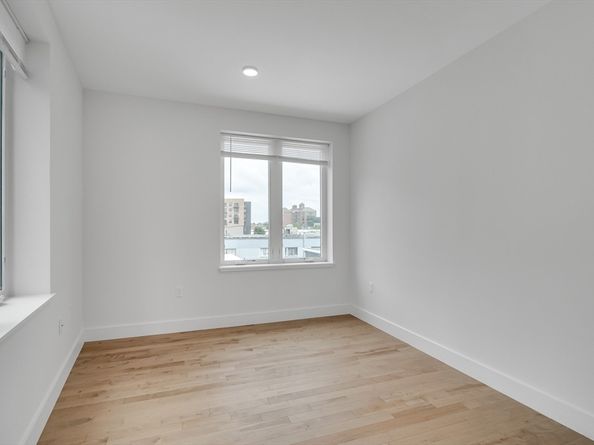 50 Hichborn 408, Boston MA 02135