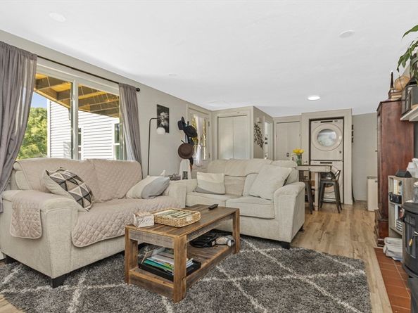 126 Summer St, Plymouth MA 02360