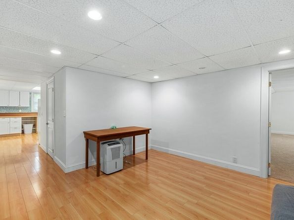 32 Witham St B, Gloucester MA 01930