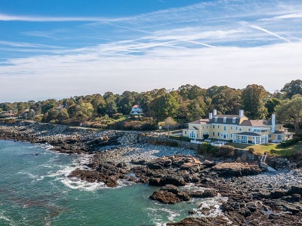 66 Ocean St, Nahant MA 01908