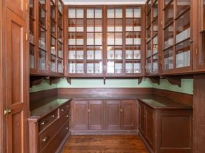 66 Ocean St, Nahant MA 01908