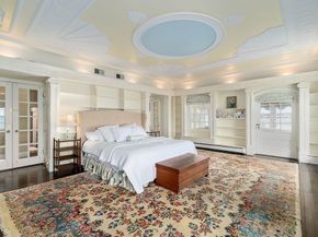 66 Ocean St, Nahant MA 01908