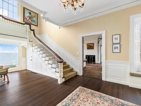 66 Ocean St, Nahant MA 01908