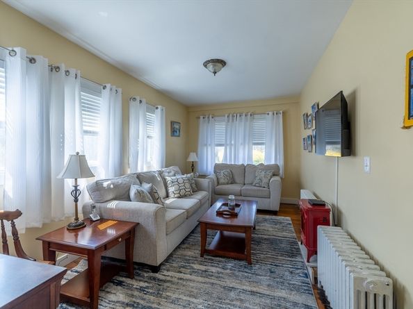 59 Washington St, Ipswich MA 01938